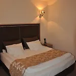 فندق Rainer 3*